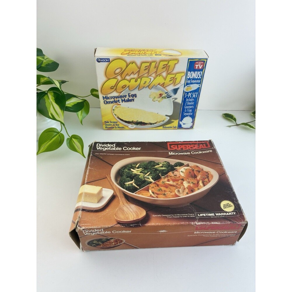 Omelet Gourmet Microwave Omelette in a Minute Egg Cooker Divided Dish Separator